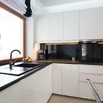 Prestige Bystra Woda Centrum * זקופאנה