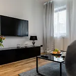 Prestige Bystra Woda Centrum * זקופאנה